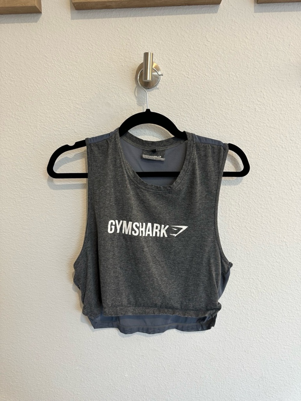 Gymshark Charcoal Gray Cropped Performance Tank